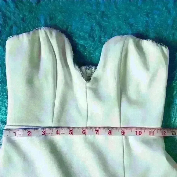 🔥Strapless/ fitted dress🔥 - Picture 8 of 10